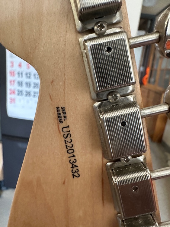  custom エリッククラプトンモデル　アートペイント（ピアノ・楽器・PA機材）の商品画像 - 査定依頼日：2026年6月1日 - 最高査定価格：200,000円
