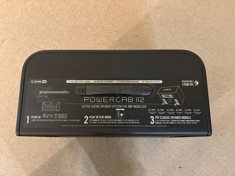 LINE6 POWER CAB 112 専用カバー付き（ピアノ・楽器・PA機材）の商品画像 - 査定依頼日：2026年9月7日 - 最高査定価格：15,000円