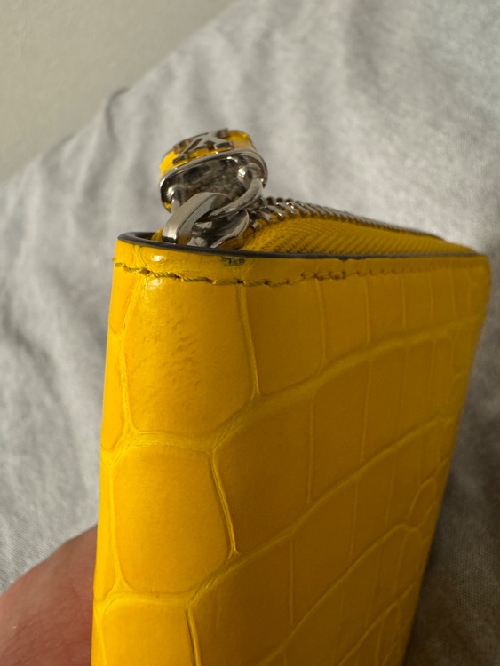 MI4199（ブランド財布・小物）の商品画像 - 査定依頼日：2025年6月2日 - 最高査定価格：33,000円