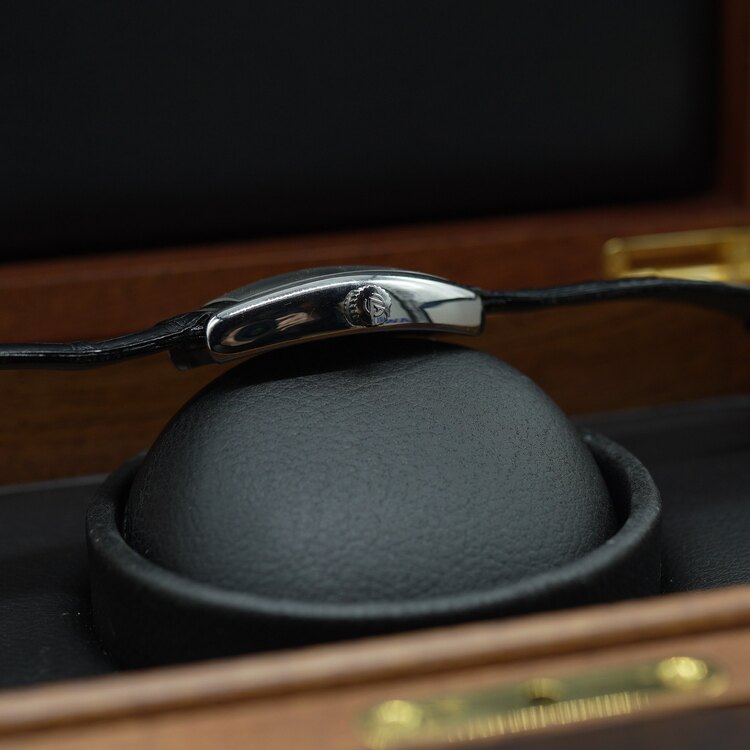 2851s6j ss（高級時計）の商品画像 - 査定依頼日：2025年4月18日 - 最高査定価格：730,000円