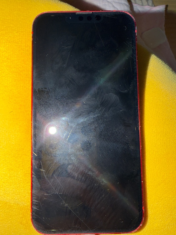 iPhone 13 128GB au（スマホ）の商品画像 - 査定依頼日：2026年3月31日 - 最高査定価格：20,000円