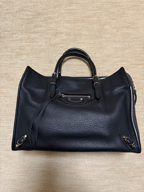 ペーパー（ブランドバッグ）の商品画像 - 査定依頼日：2025年10月28日 - 最高査定価格：90,000円