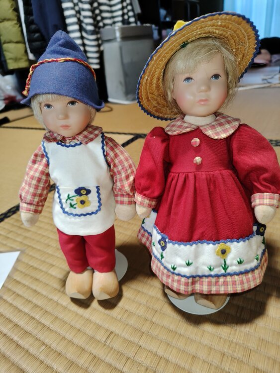 ドイツ　ケテ·クルーゼ　オランダの2人（美術品・骨董品）の商品画像 - 査定依頼日：2026年6月27日 - 最高査定価格：7,000円