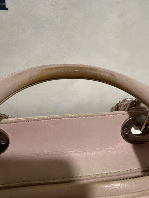 レディディオール（ブランドバッグ）の商品画像 - 査定依頼日：2025年6月25日 - 最高査定価格：90,000円