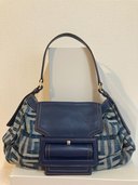 ジバンシーハンドバッグ（ブランドバッグ）の商品画像 - 査定依頼日：2023年10月3日 - 最高査定価格：30,000円