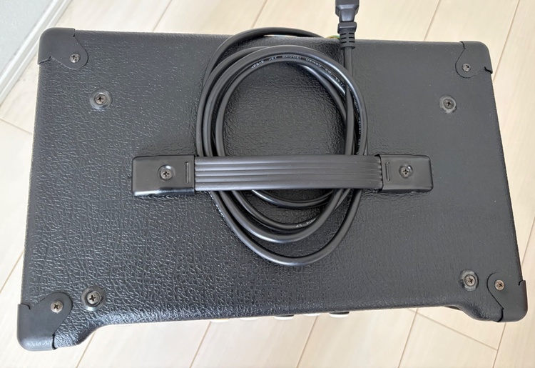 Marshall ベースコンボアンプ MB series B15（ピアノ・楽器・PA機材）の商品画像 - 査定依頼日：2026年2月22日 - 最高査定価格：5,000円