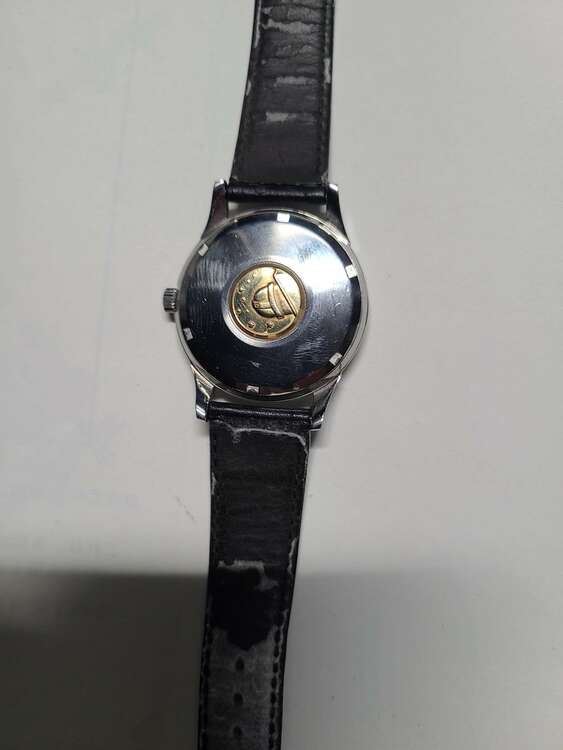 オメガ コンステーション アンテーク（高級時計）の商品画像 - 査定依頼日：2025年5月11日 - 最高査定価格：420,000円