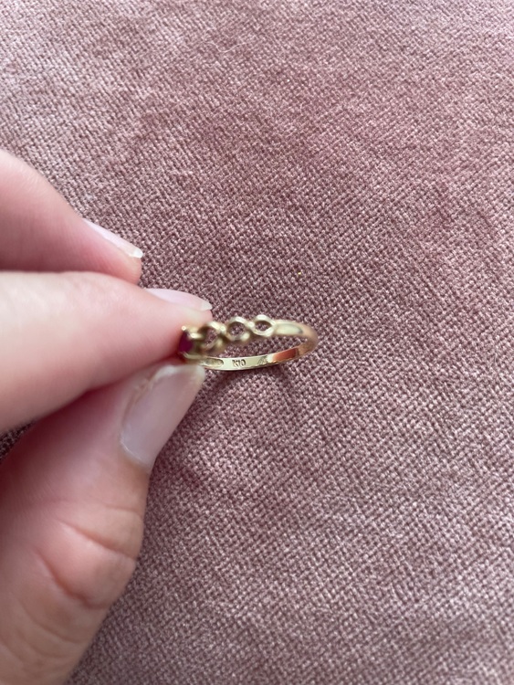 指輪（金・貴金属）の商品画像 - 査定依頼日：2025年8月29日 - 最高査定価格：18,000円