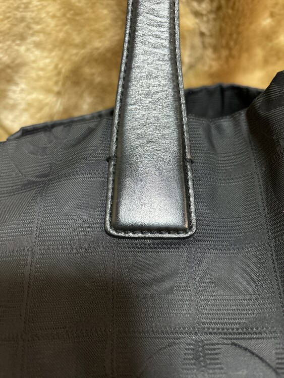 ニュートラベルライン（ブランドバッグ）の商品画像 - 査定依頼日：2025年2月8日 - 最高査定価格：50,000円