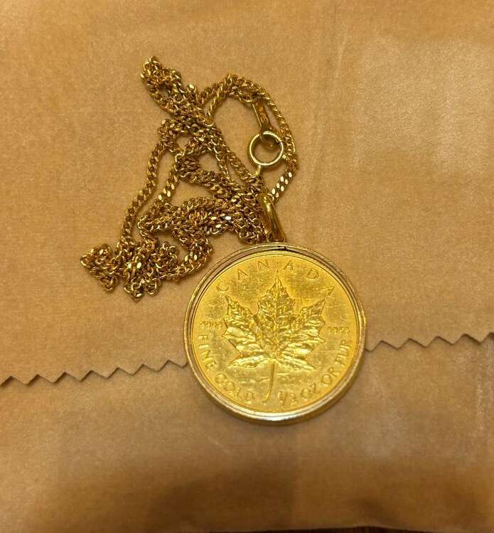 メイプルリーフ金貨（金・貴金属）の商品画像 - 査定依頼日：2025年1月26日 - 最高査定価格：350,000円