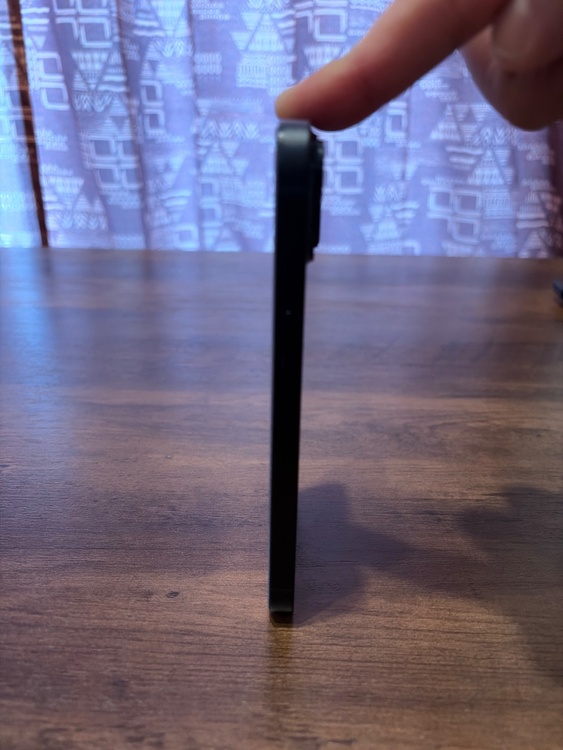 iPhone 14 128GB SIMフリー（スマホ）の商品画像 - 査定依頼日：2026年1月31日 - 最高査定価格：50,000円