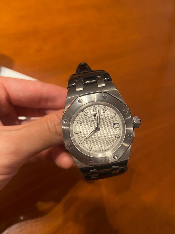 オーデマピゲ ロイヤルオーク 67600S（高級時計）の商品画像 - 査定依頼日：2025年5月19日 - 最高査定価格：1,230,000円