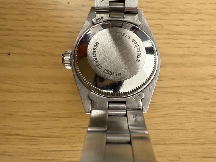 オイスターパーペチュアルデイト（高級時計）の商品画像 - 査定依頼日：2025年8月31日 - 最高査定価格：370,000円