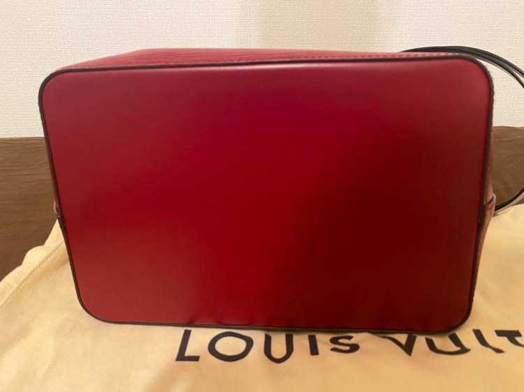 ネオノエ（ブランドバッグ）の商品画像 - 査定依頼日：2025年10月2日 - 最高査定価格：125,000円