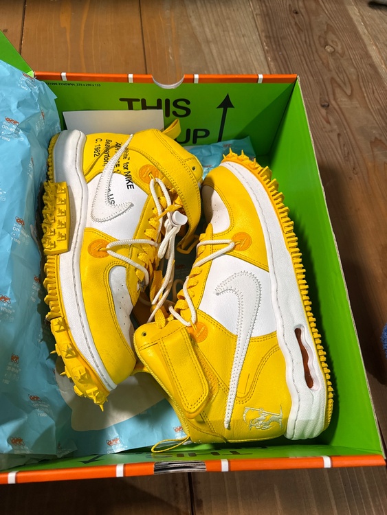 AIRFORCE1MIDSPLTHR（古着・ファッション）の商品画像 - 査定依頼日：2026年5月23日 - 最高査定価格：5,000円