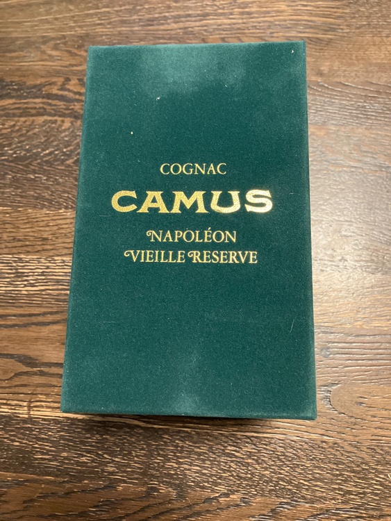 CAMUS（お酒）の商品画像 - 査定依頼日：2026年3月5日 - 最高査定価格：3,500円