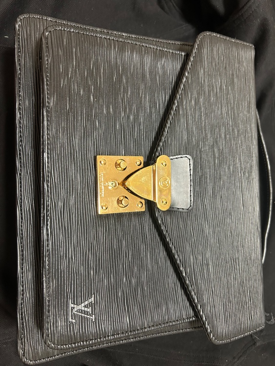 ルイヴィトン エピ （ブランドバッグ）の商品画像 - 査定依頼日：2026年1月16日 - 最高査定価格：70,000円