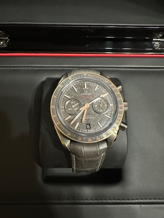 オメガダークナイトムーン（高級時計）の商品画像 - 査定依頼日：2026年2月22日 - 最高査定価格：1,400,000円