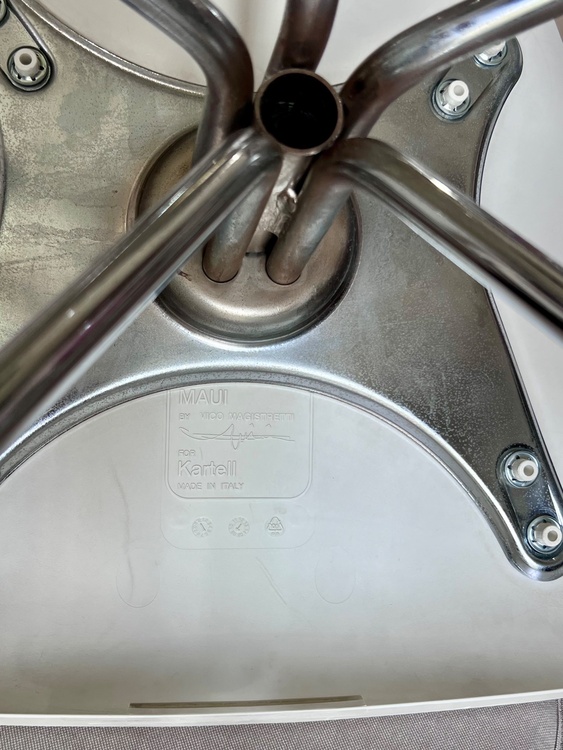 カルテル　マウイキャスター(昇降なし)（家具・寝具）の商品画像 - 査定依頼日：2026年4月14日 - 最高査定価格：5,000円