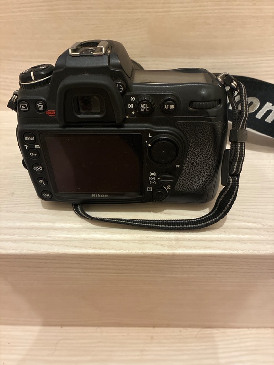 D300レンズキット（カメラ）の商品画像 - 査定依頼日：2026年10月7日 - 最高査定価格：10,000円