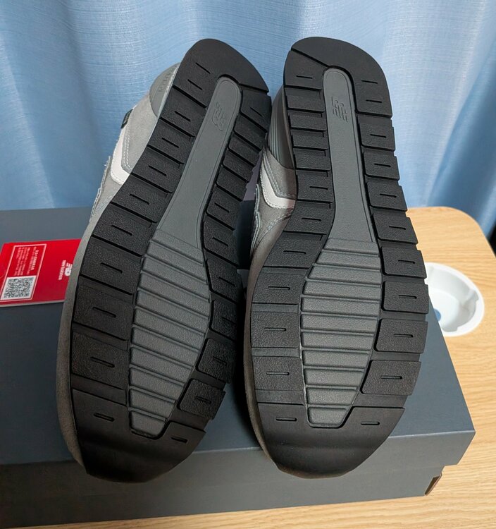 Newbalance　CM996XA2  NBJ-1193097  （古着・ファッション）の商品画像 - 査定依頼日：2025年12月23日 - 最高査定価格：8,000円