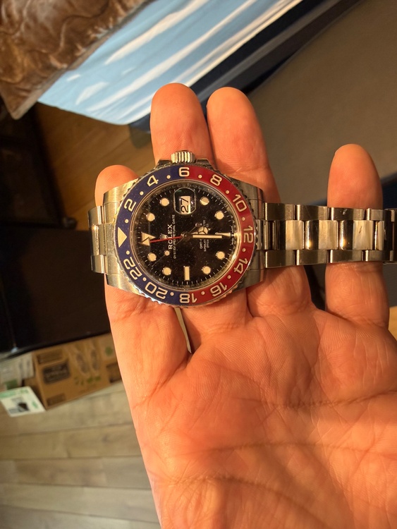 ロレックス GMTマスター オイスター　ぺぷ（高級時計）の商品画像 - 査定依頼日：2026年1月23日 - 最高査定価格：3,550,000円
