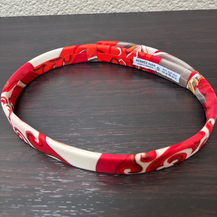 エルメス カチューシャ エルザ シルク（ブランド財布・小物）の商品画像 - 査定依頼日：2026年9月9日 - 最高査定価格：100,000円