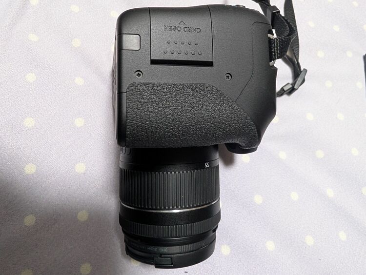 ioskiss10i（カメラ）の商品画像 - 査定依頼日：2025年10月22日 - 最高査定価格：81,000円