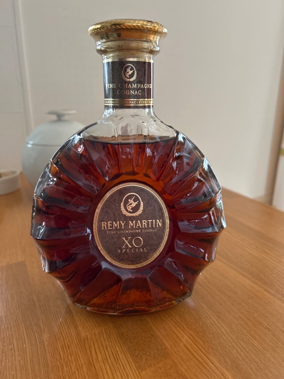 ブランデー レミーマルタン （お酒）の商品画像 - 査定依頼日：2026年3月10日 - 最高査定価格：7,000円