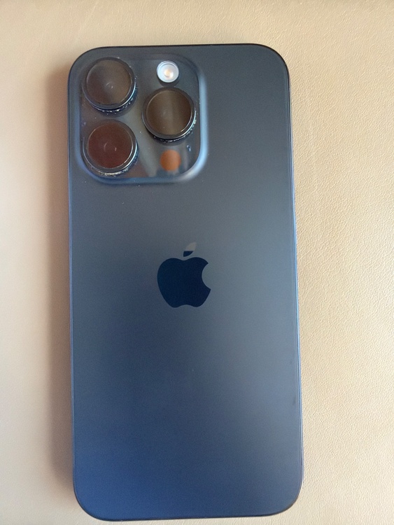 iPhone iPhone 15 Pro 256GB SIMフリー（スマホ）の商品画像 - 査定依頼日：2026年10月8日 - 最高査定価格：80,000円
