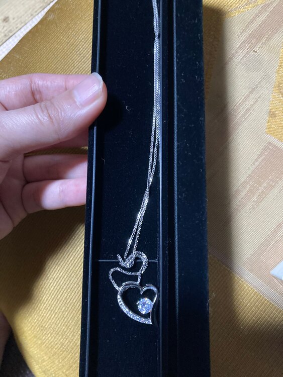 ネックレス レディース 計3.6カラット相当マリアオープンハートネックレス プラ（金・貴金属）の商品画像 - 査定依頼日：2025年4月15日 - 最高査定価格：2,500,000円