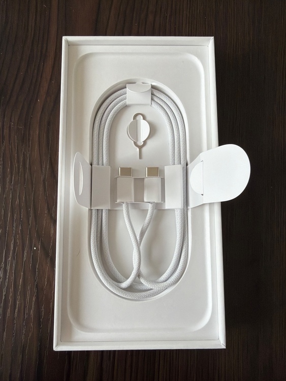 iPhone 16 Plus 256GB SIMフリー（スマホ）の商品画像 - 査定依頼日：2026年2月28日 - 最高査定価格：97,000円