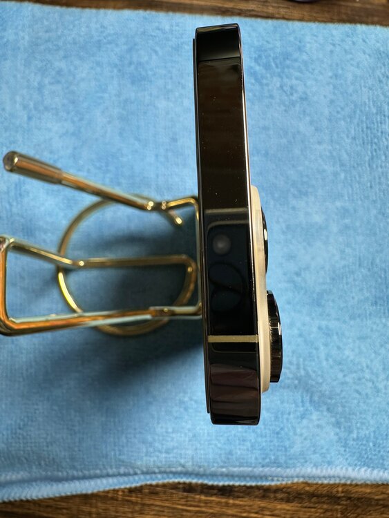 iPhone 14 Pro 128GB SIMフリー（スマホ）の商品画像 - 査定依頼日：2025年1月16日 - 最高査定価格：75,000円