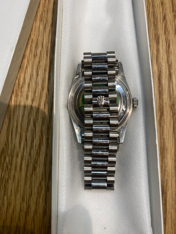 18046（高級時計）の商品画像 - 査定依頼日：2025年10月29日 - 最高査定価格：3,500,000円