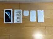 iPhone SE (第 2 世代) 64GB docomo（スマホ）の商品画像 - 査定依頼日：2024年11月19日 - 最高査定価格：9,000円