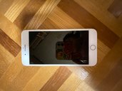 iPhone 8Plus ホワイト（スマホ）の商品画像 - 査定依頼日：2023年2月1日 - 最高査定価格：16,400円