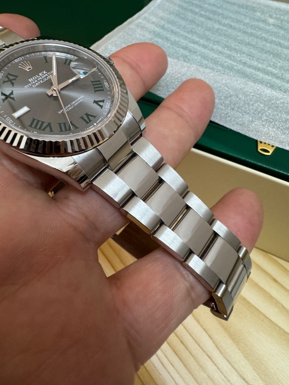 ロレックス デイトジャスト 126334（高級時計）の商品画像 - 査定依頼日：2025年12月9日 - 最高査定価格：2,200,000円