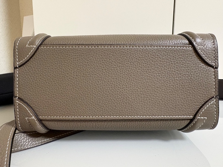 セリーヌ  （ブランドバッグ）の商品画像 - 査定依頼日：2026年4月22日 - 最高査定価格：200,000円