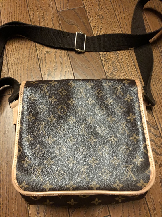 斜めがけ（ブランドバッグ）の商品画像 - 査定依頼日：2022年5月3日 - 最高査定価格：72,250円