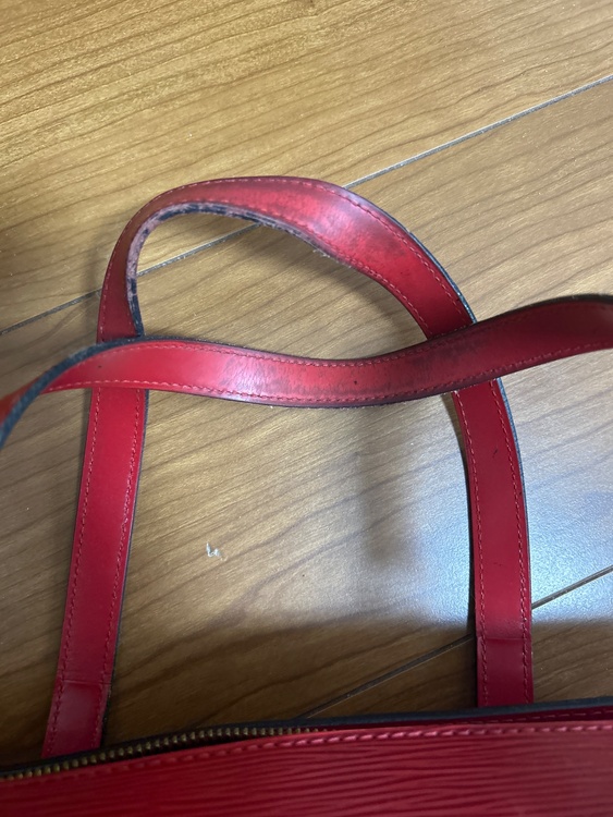 ルイヴィトン エピ（ブランドバッグ）の商品画像 - 査定依頼日：2026年9月6日 - 最高査定価格：50,000円