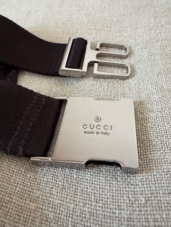 GUCCIのヴィンテージ GGキャンバス・ウエストバッグ（ブランドバッグ）の商品画像 - 査定依頼日：2026年10月6日 - 最高査定価格：46,000円