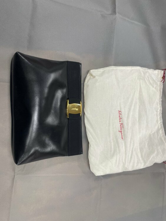 ハンドバッグ？（ブランドバッグ）の商品画像 - 査定依頼日：2026年3月4日 - 最高査定価格：3,000円