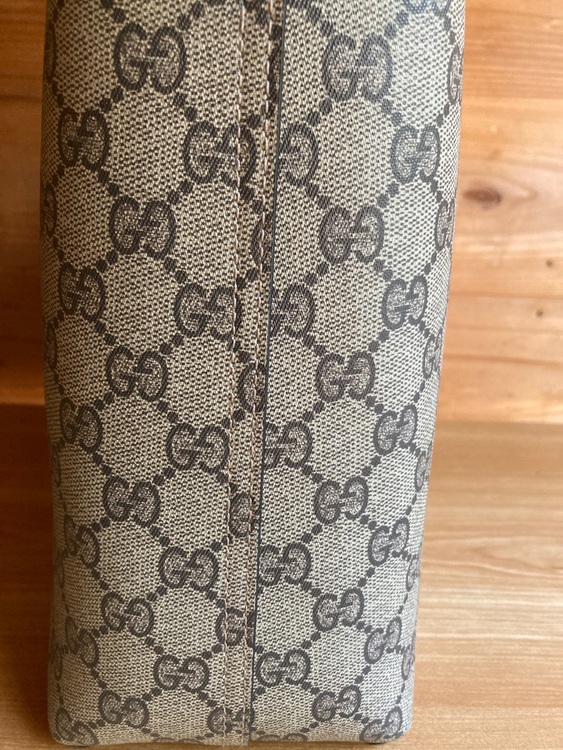 TURNAROUND（ブランドバッグ）の商品画像 - 査定依頼日：2025年6月7日 - 最高査定価格：80,000円