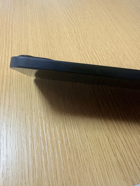 iPhone 13 128GB SIMフリー（スマホ）の商品画像 - 査定依頼日：2026年1月17日 - 最高査定価格：39,000円