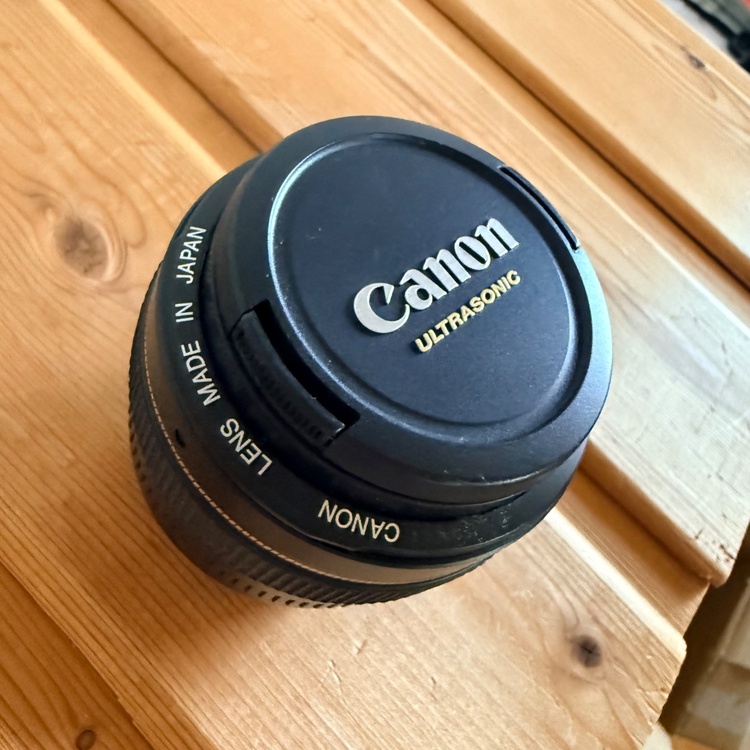 キャノンレンズEF 50mm 2:1.4 ULTRASONIC（カメラ）の商品画像 - 査定依頼日：2026年5月29日 - 最高査定価格：6,100円