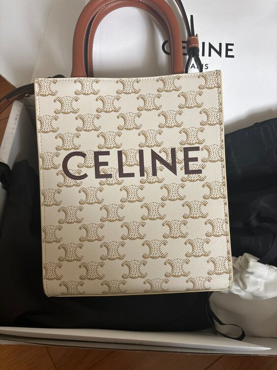 セリーヌ  （ブランドバッグ）の商品画像 - 査定依頼日：2025年1月27日 - 最高査定価格：74,000円