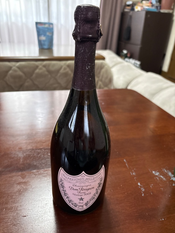 シャンパン ドン・ペリニヨン （お酒）の商品画像 - 査定依頼日：2025年12月26日 - 最高査定価格：25,000円