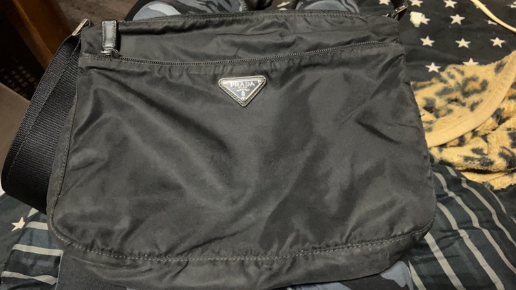 プラダ  （ブランドバッグ）の商品画像 - 査定依頼日：2026年1月18日 - 最高査定価格：33,000円