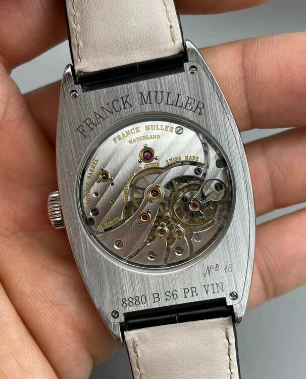 <font style="vertical-align: inherit;"><font style="vertical-align: inherit;">
法眼克穆勒
</font></font> <font style="vertical-align: inherit;"><font style="vertical-align: inherit;">
酒桶形曲线
</font></font> 7885（高級時計）の商品画像 - 査定依頼日：2025年8月4日 - 最高査定価格：550,000円