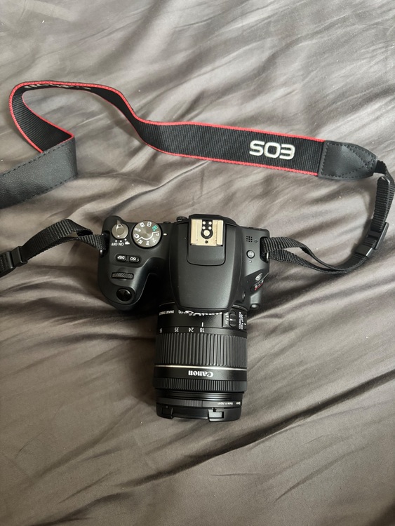 eos kiss x9（カメラ）の商品画像 - 査定依頼日：2025年10月7日 - 最高査定価格：50,000円